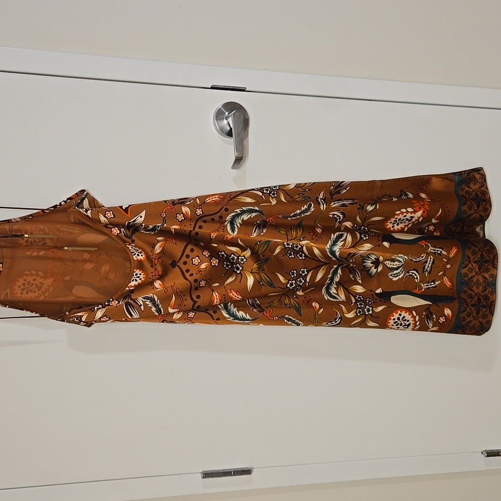 House Of Harlow Satiny Maxi Dress - Picture 7 of 8